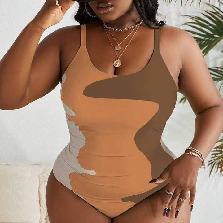Dame en del badedragt med moderne camouflage-design Skovae