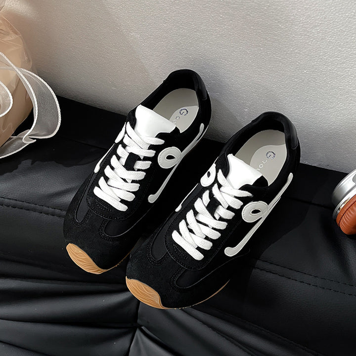 Dame Komfortable Sneakers i moderne, sporty design med stabil sål og åndbare egenskaber Stilla