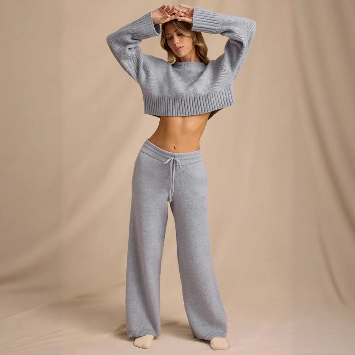 Damer komfortabel strik sæt med cropped sweater og brede bukser Skovae
