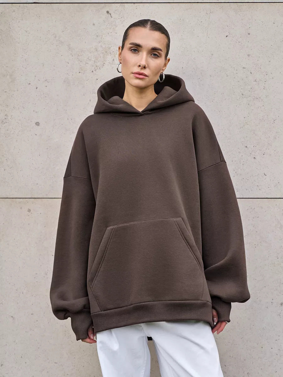 Kvinders oversized hoodie med voluminøse ærmer og integreret kængurulomme Skovae