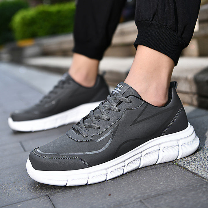 Herrer nan moderne City-Comfort sneakers med segmenteret dæmpningssål, ergonomisk memory-indersål og polstret hælkant Skovae
