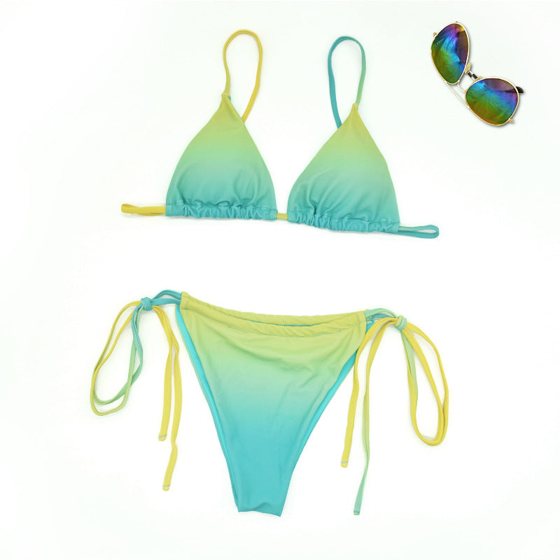 Dame triangel-bikini med trendy ombre-design Skovae