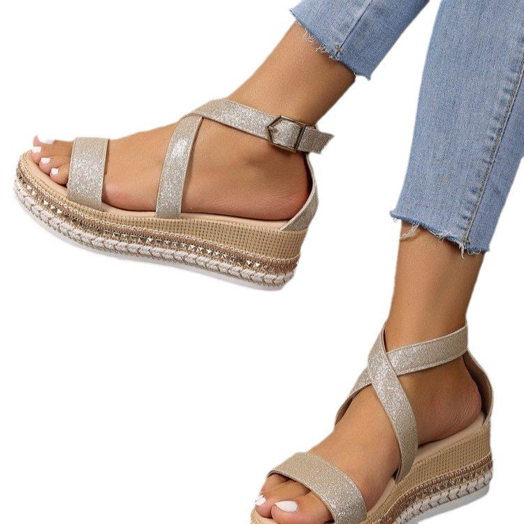 Dame Wedge-sandaler med glamorøst glimmerdesign og justerbar rem Stilla