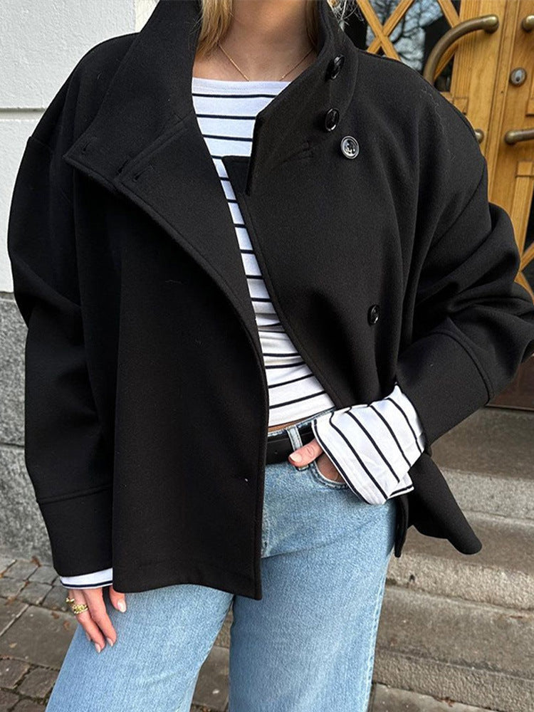 Kvinders mode oversized jakke med højt lukning krave og knapdetaljer Stilla