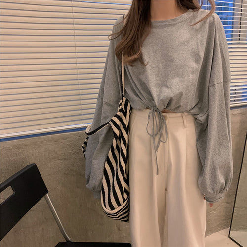 Kvinder Cropped Sweatshirt med innovativ snor og overdimensionerede ærmer Skovae