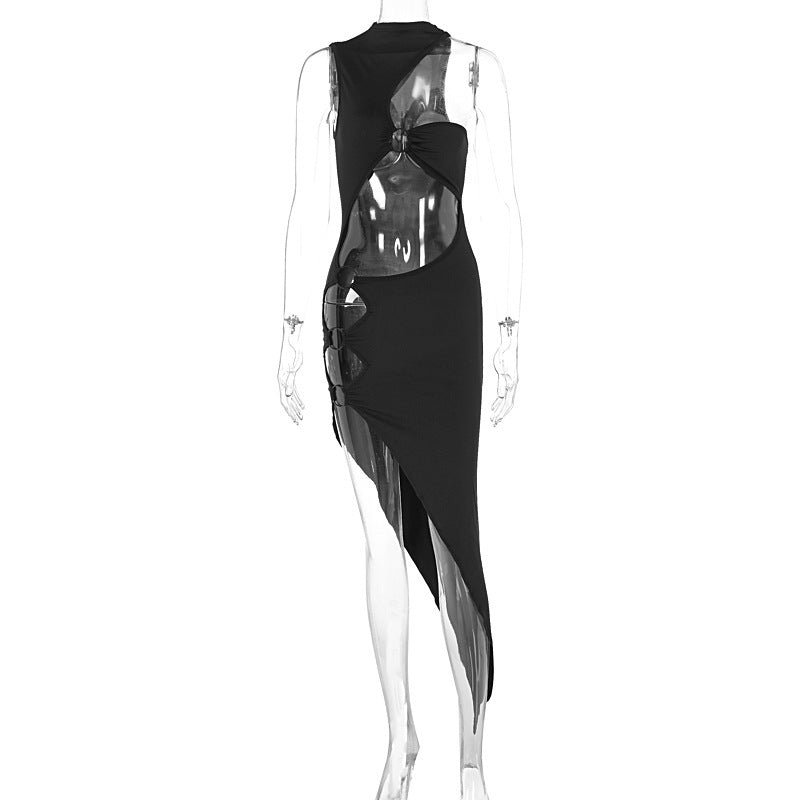 Dame figursyet asymmetrisk kjole med raffinerede cut-outs og fashionable detaljer Skovae