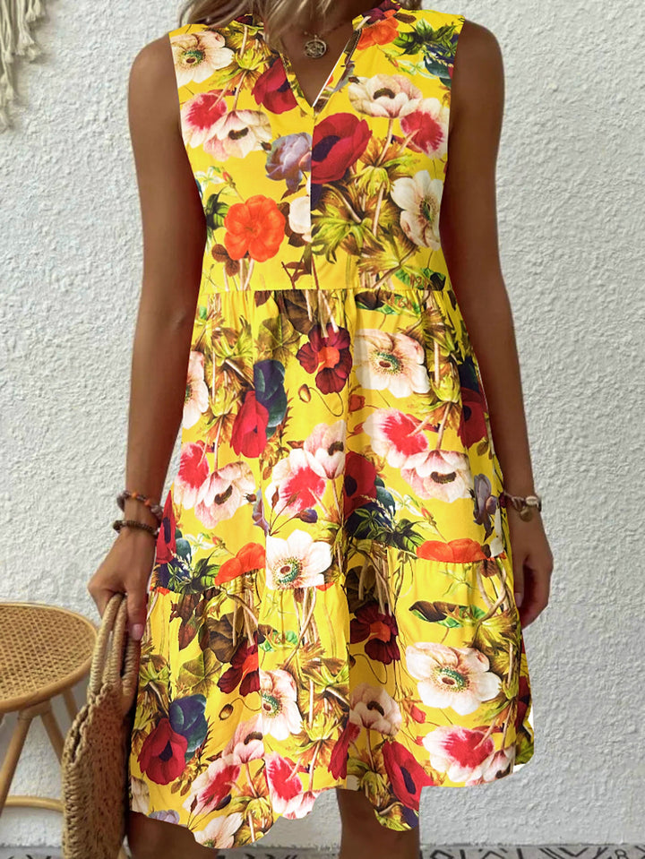 Dame sommerkjole med V-hals og blomsterdesign Stilla