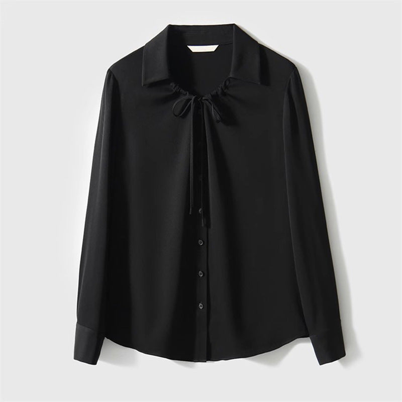 Dame moderne Bluse med sløjfe krave og elegant snit Stilla