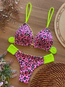 Dame Triangel-Bikini med blomsterdetaljer og bageste hækledesign Stilla