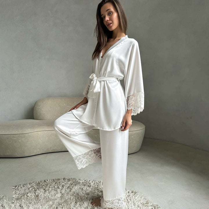 Dame Satin-nattøj-sæt med elegante spidsdetaljer Stilla
