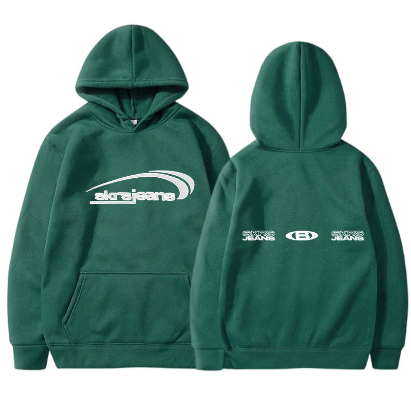Kvinders hættetrøje med moderne logo design og praktiske kængurulommer Skovae