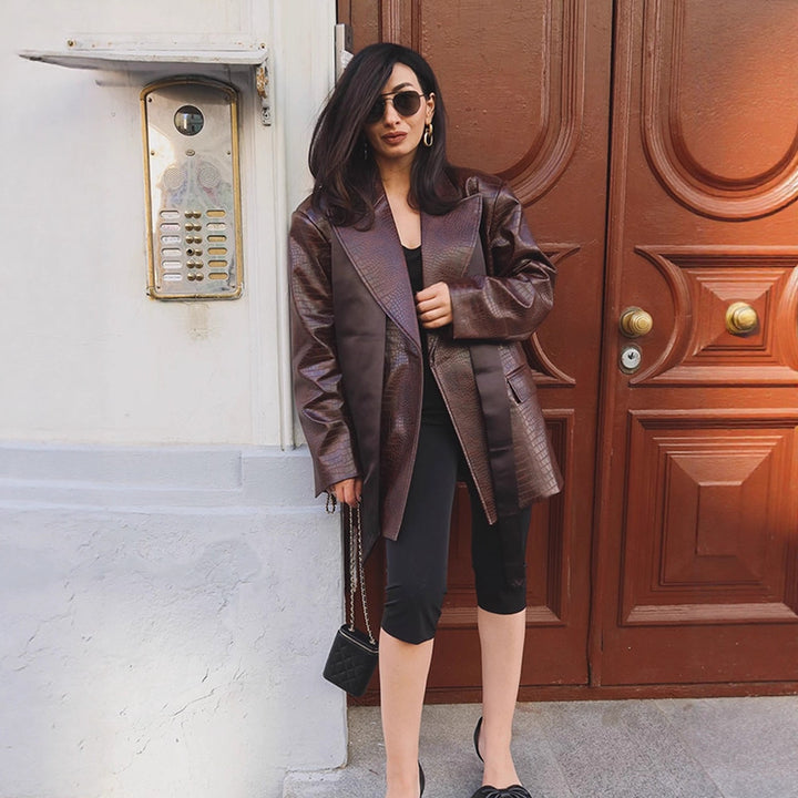 Dame moderner kunstlæder-blazer med krokodille-look Stilla