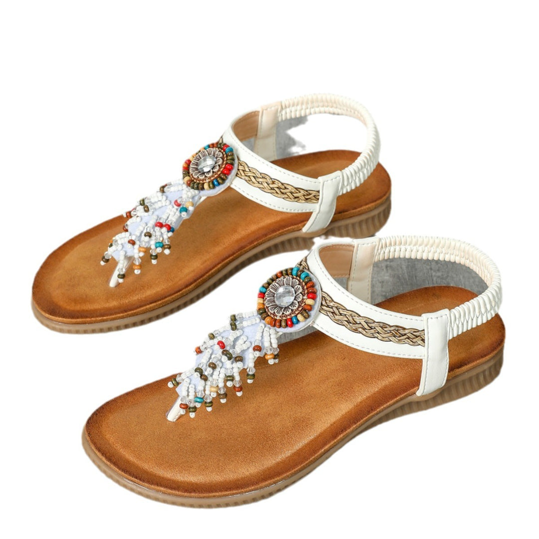 Dame sandaler med dekorativt smykke design og fleksibel fodseng Stilla
