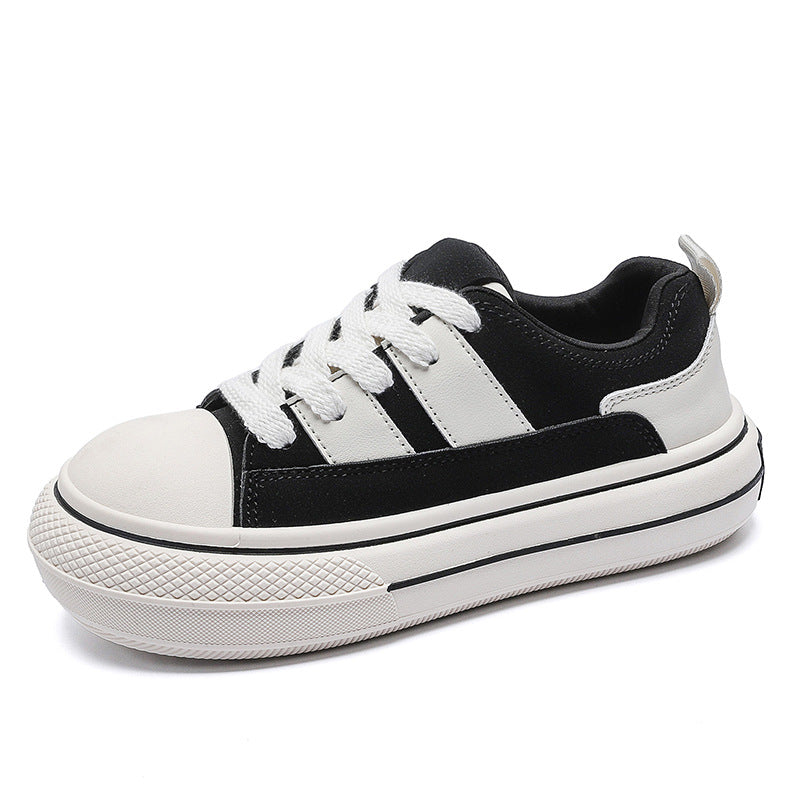 Dame mode Sneakers i sporty-elegant design med tyk gummisål Stilla