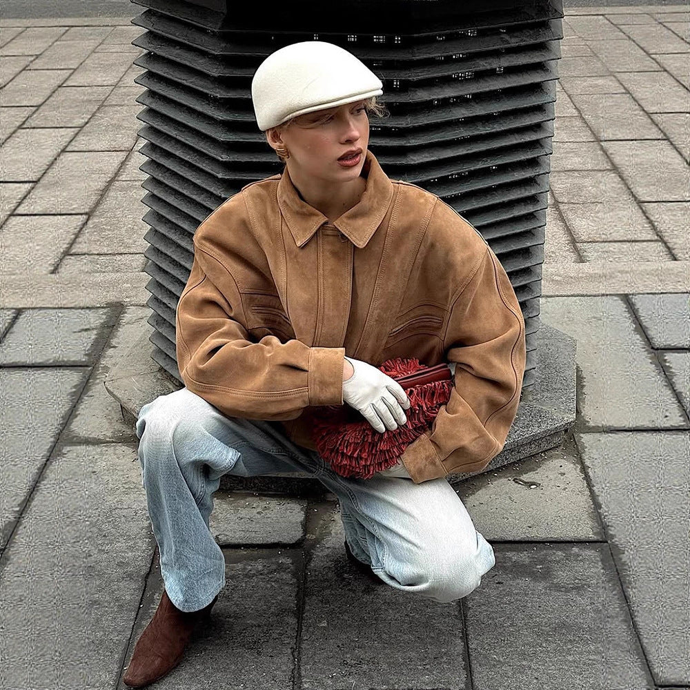 Dame Oversized Suede Jakke med store lommer og afslappet snit Stilla