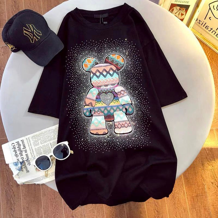 Dame T-shirt med kreativ bjørnemotiv og glitrende detaljer Stilla