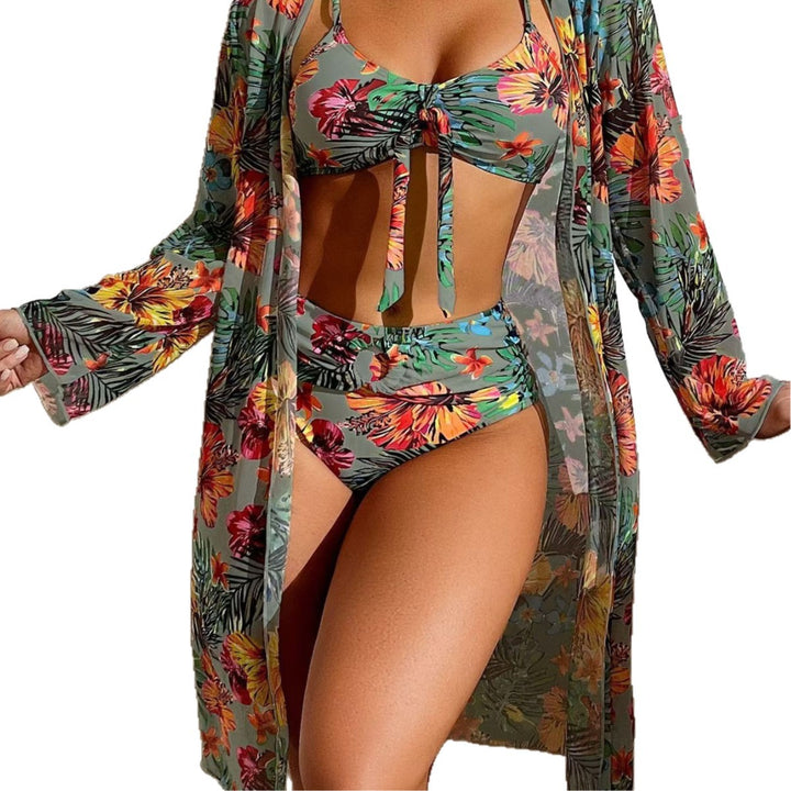 Dame bikini-sæt med blomsterprint og luftig kimono-overjakke Skovae