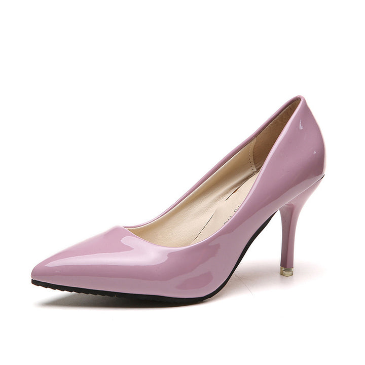 Dame Elegant Højglans-Pumps med smal Silhuet og komfortabelt Inderlag Stilla