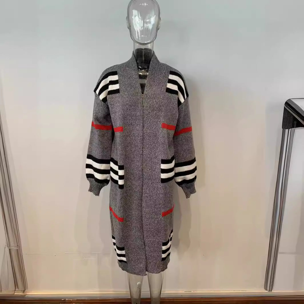 Dame moderne oversized strikfrakke med stribede detaljer og dybe lommer Stilla
