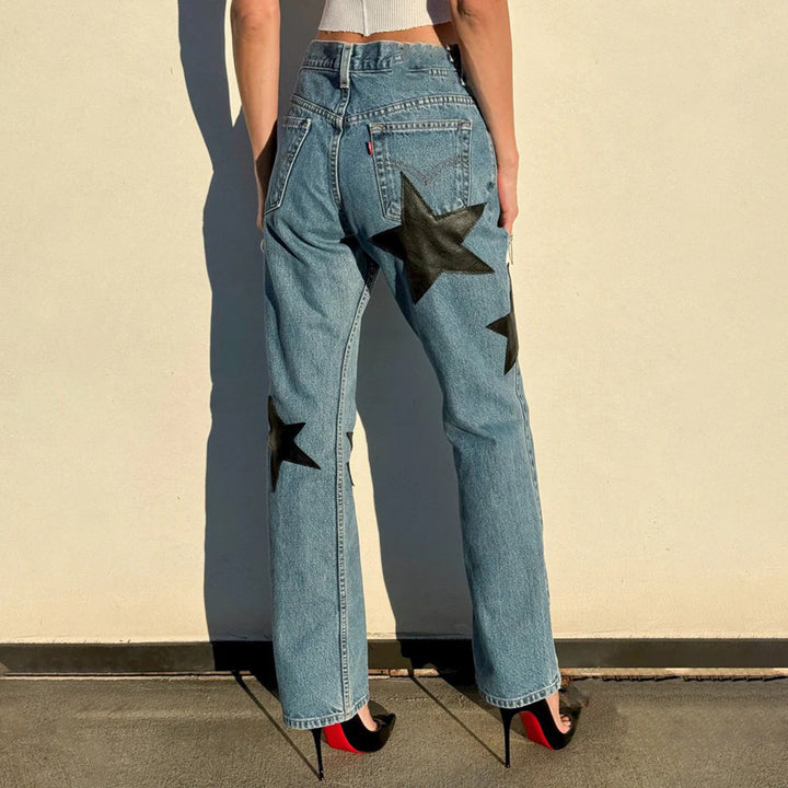 Kvindernes fashionable jeans med iøjnefaldende stjerneapplikationer Stilla
