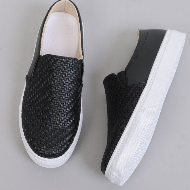 Dame Slip-On Sneakers med struktureret overflade og fleksibel fodseng Stilla