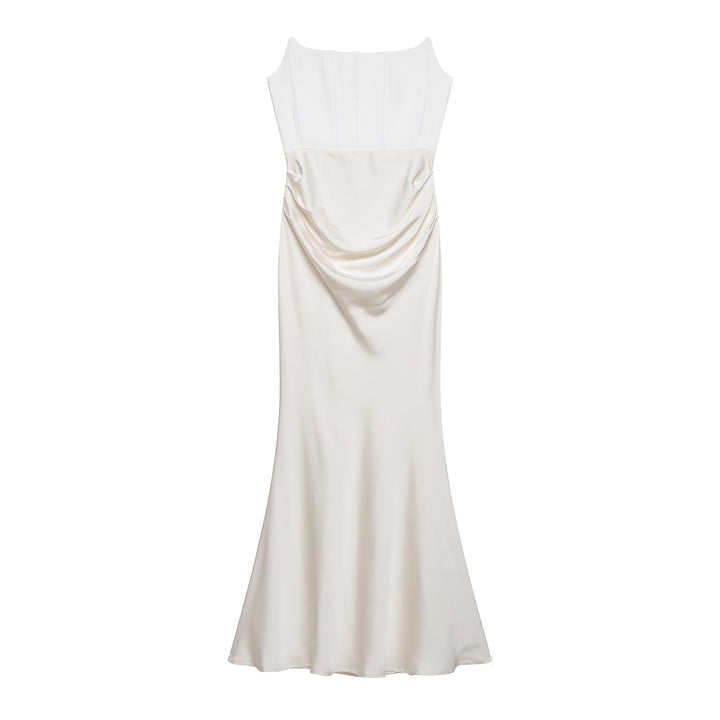 Dame lang satin aftenkjole med elegant drapering Skovae