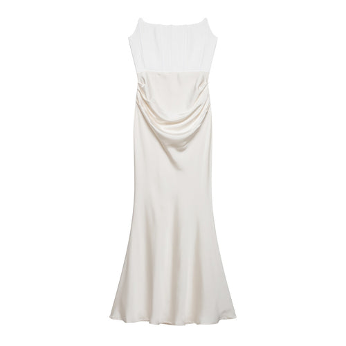 Dame lang satin aftenkjole med elegant drapering Skovae