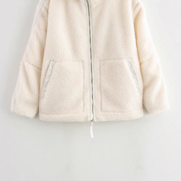 Dame Cozy Fleece Jakke med Høj Krave og Praktiske Lommer Stilla