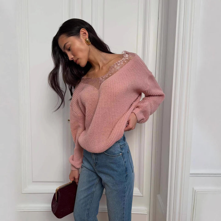Dames strikket sweater med romantisk blonderkrave Stilla