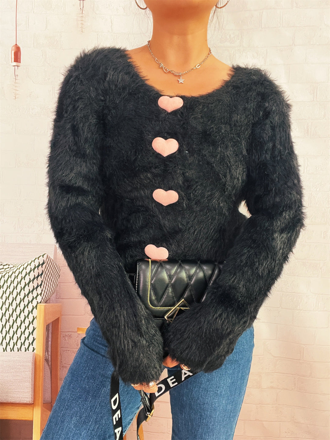 Dame fluffy cardigan med hjerteknapper Stilla
