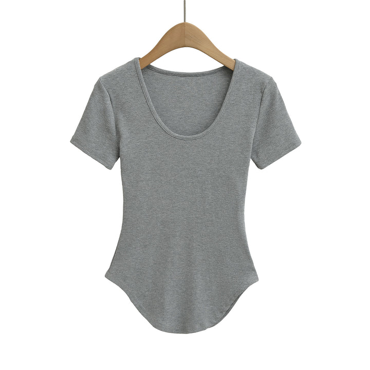 Dame figurtilpasset bodysuit med blødt ribmateriale og elegant rund halsudskæring Stilla