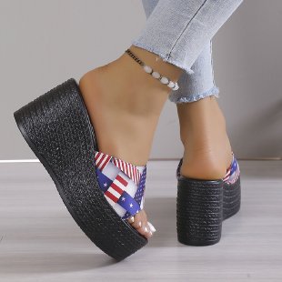 Dame plateau-sandaler med legende hjerte-design Stilla