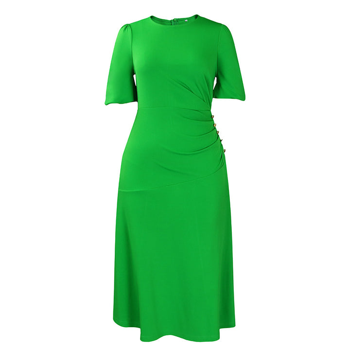 Dame elegant midikjole med raffinerede draperingsdetaljer og dekorative knapprydninger Stilla