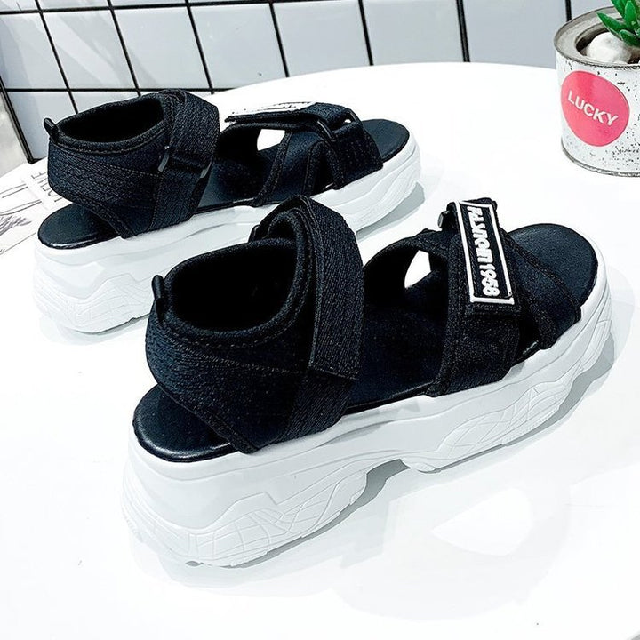 Dame Komfortable Sandaler med justerbare remme og polstret sål Stilla