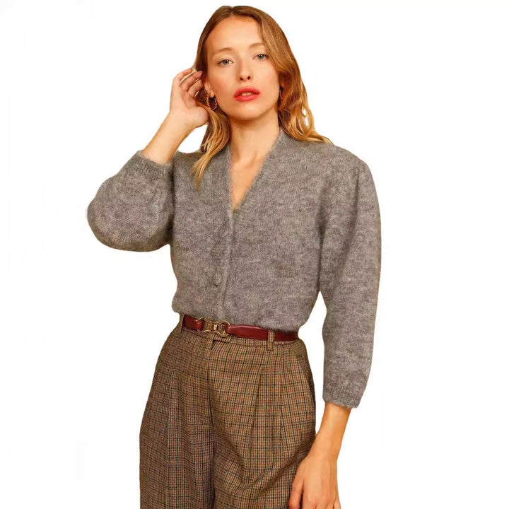 Dame hyggelig strikjakke med et moderne snit og knapbart design Stilla