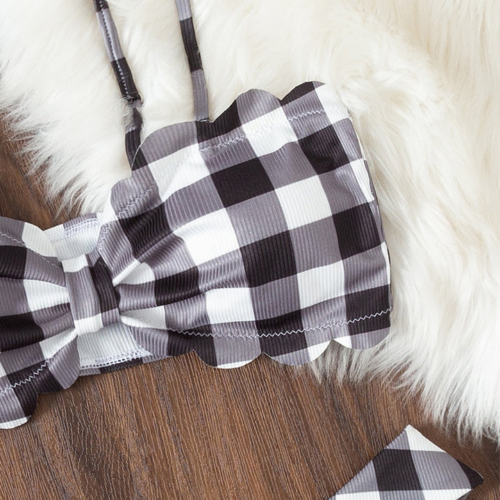 Dame bikinisæt med gingham-mønster og ruffles detaljer Stilla