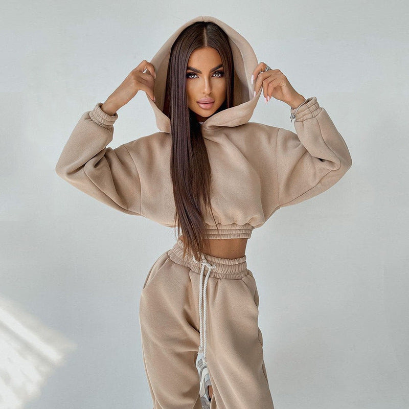 Kvinders sporty cropped sweat sæt med elastisk talje og praktiske lommer
