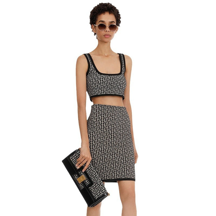 Dame Sæt bestående af Crop Top og tætsiddende Nederdel med grafisk mønster Stilla