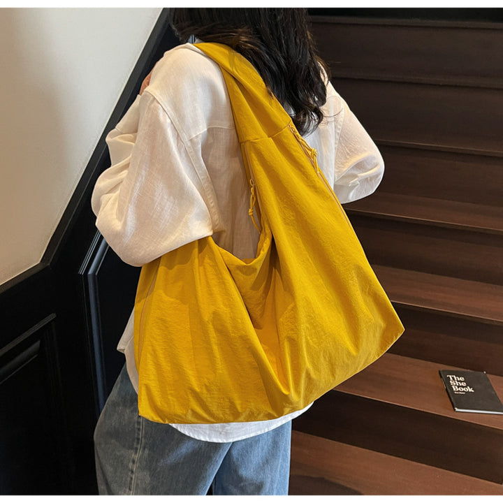 Femme Oversized Hobo Taske Stilla