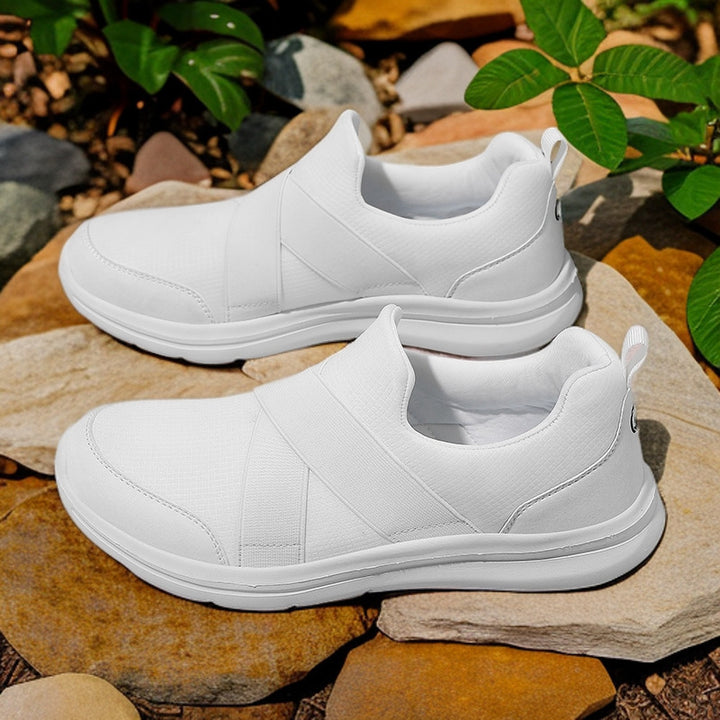 Dame nan elastisk Slip-On Komfort-sneaker med åndbart strikkoverdel, krydsede strækremme og stødabsorberende EVA-sål Skovae