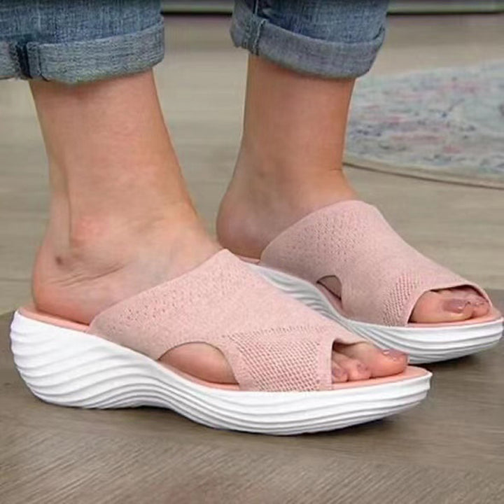 Dame wedgesandaler med åndbart overmateriale og ergonomisk fodseng Stilla