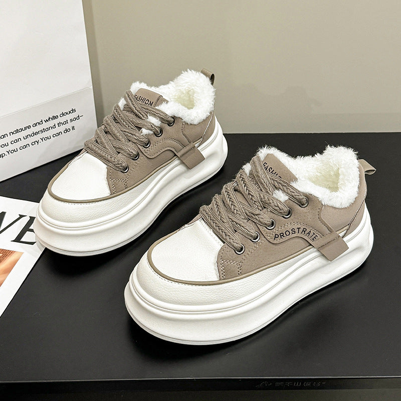 Dame behagelige sneakers med blødt for og plateau sål Stilla