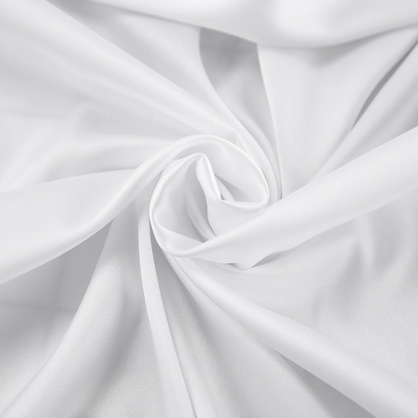 Dame Satin-nattøj-sæt med elegante spidsdetaljer Stilla
