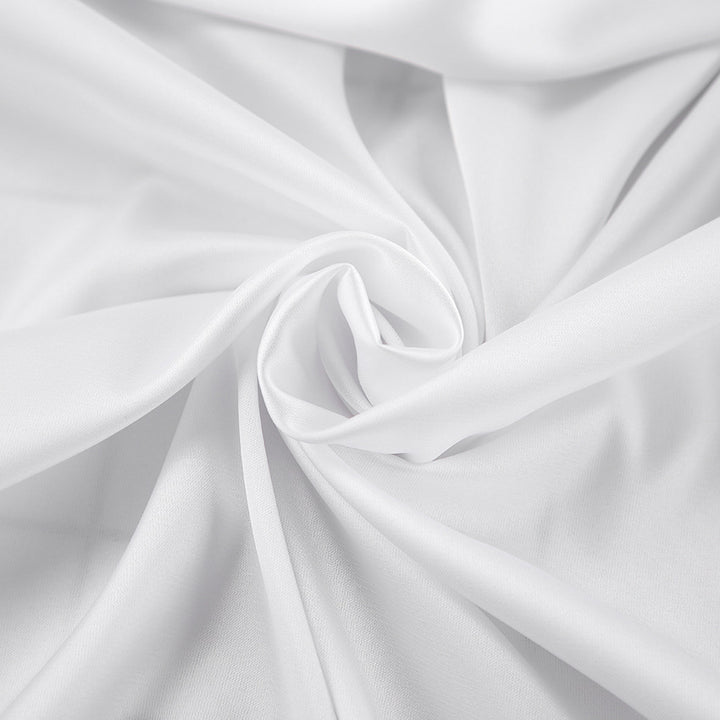 Dame Satin-nattøj-sæt med elegante spidsdetaljer Stilla
