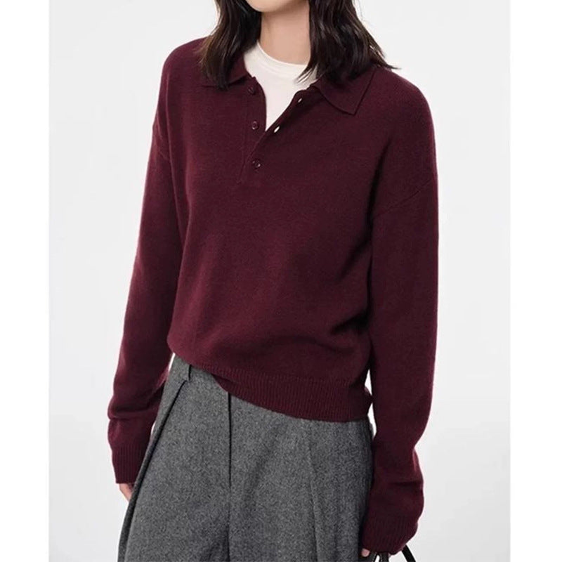 Dame elegant pullover med klassisk polo krave og fine knapdetaljer Stilla
