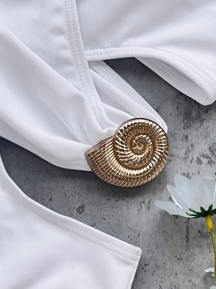 Dame heldragt badedragt med unikke asymmetrisk detaljer og elegant lukning Stilla