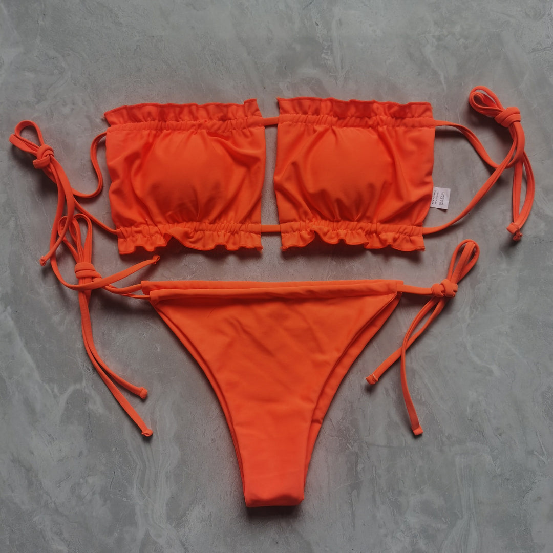Dame bandeau-bikini med voluminøse ruffle detaljer Skovae
