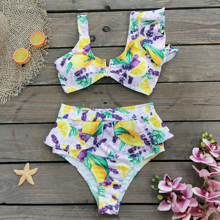 Dame bikini-sæt med smagfuld flæse-design og glad frugt-print Stilla