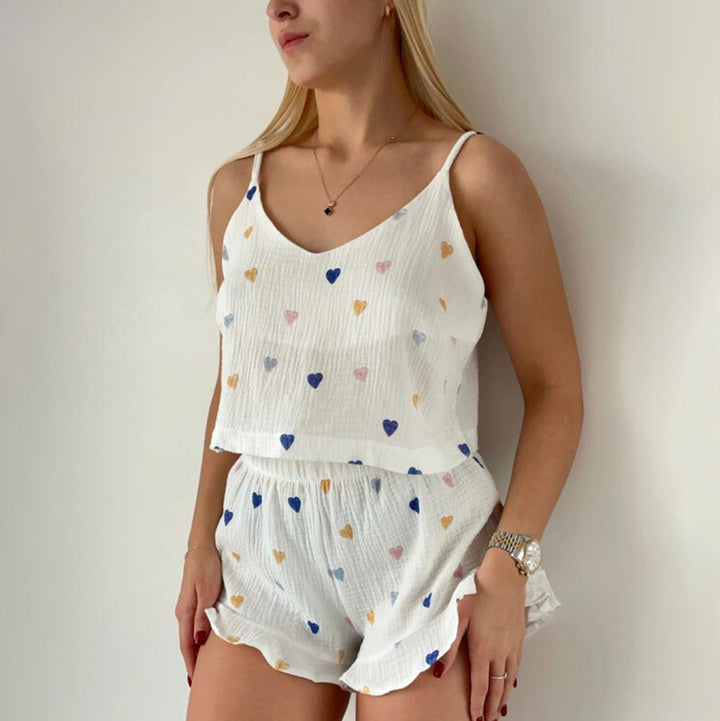 Dame pyjamasæt med hjerte-motiver og voluminøse ruffle-detaljer Stilla