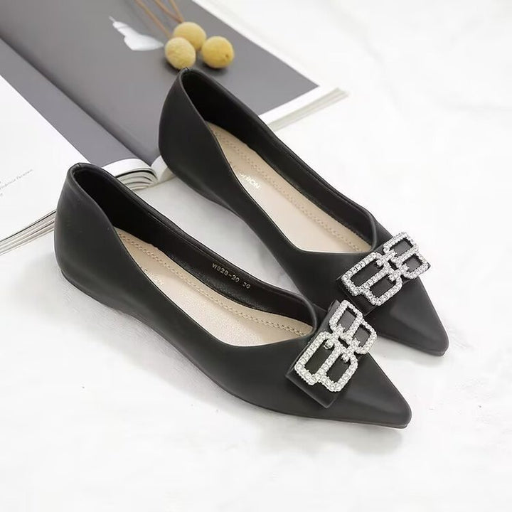 Dame Ballerinas med moderne strassdetalje og elegant tæppeparti Stilla
